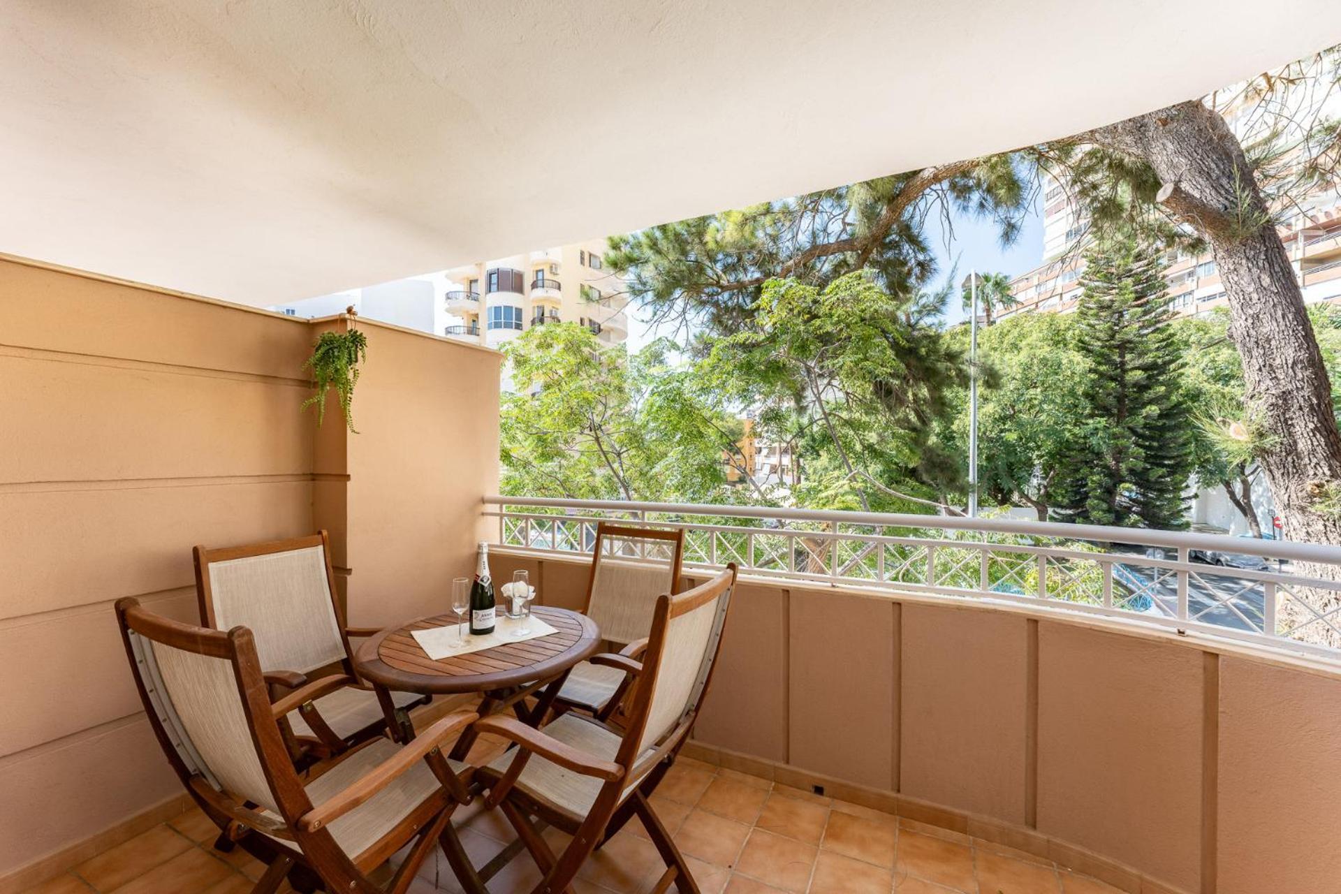 Malagasuite Costa Sol Oasis Torremolinos Dış mekan fotoğraf