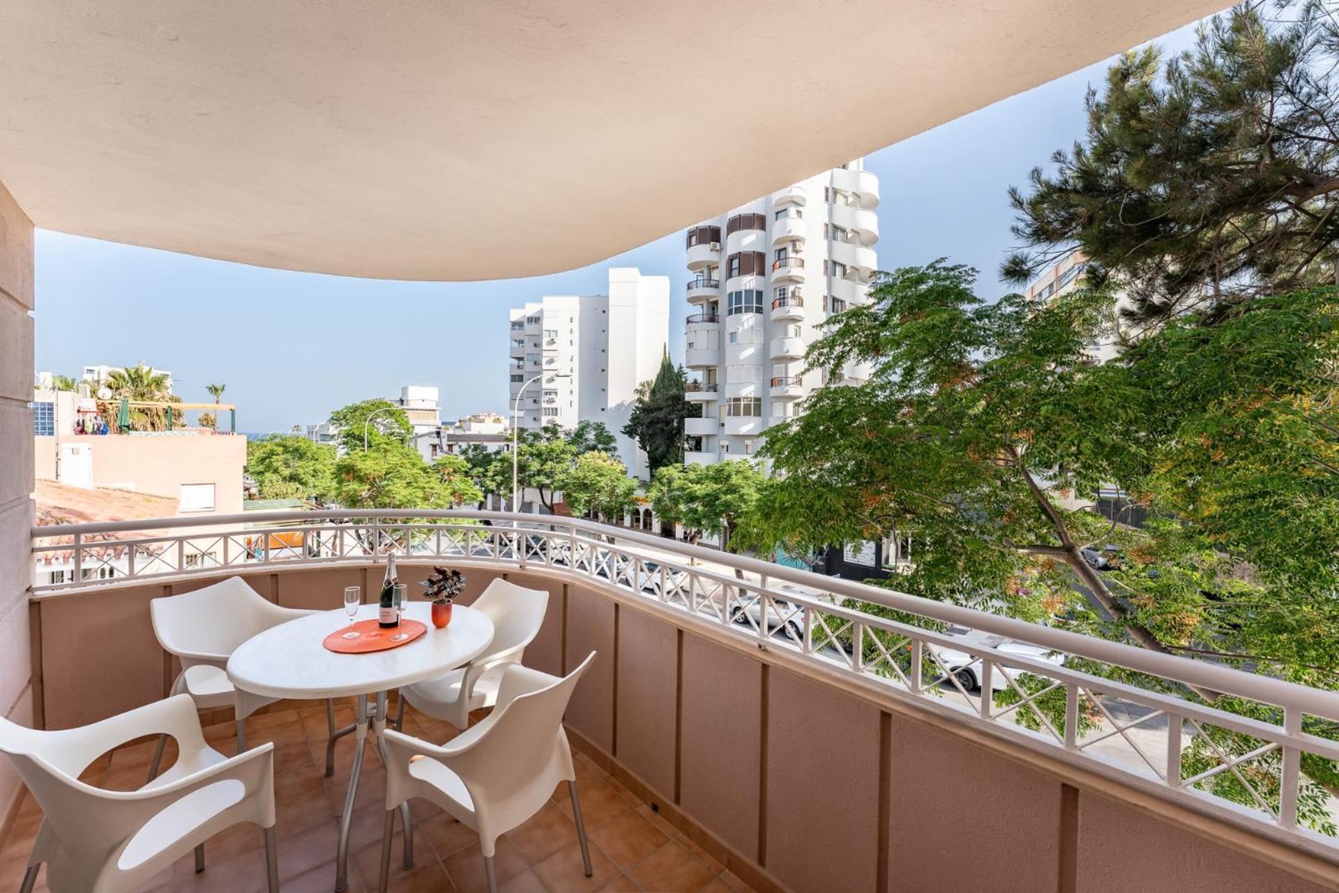 Malagasuite Costa Sol Oasis Torremolinos Dış mekan fotoğraf