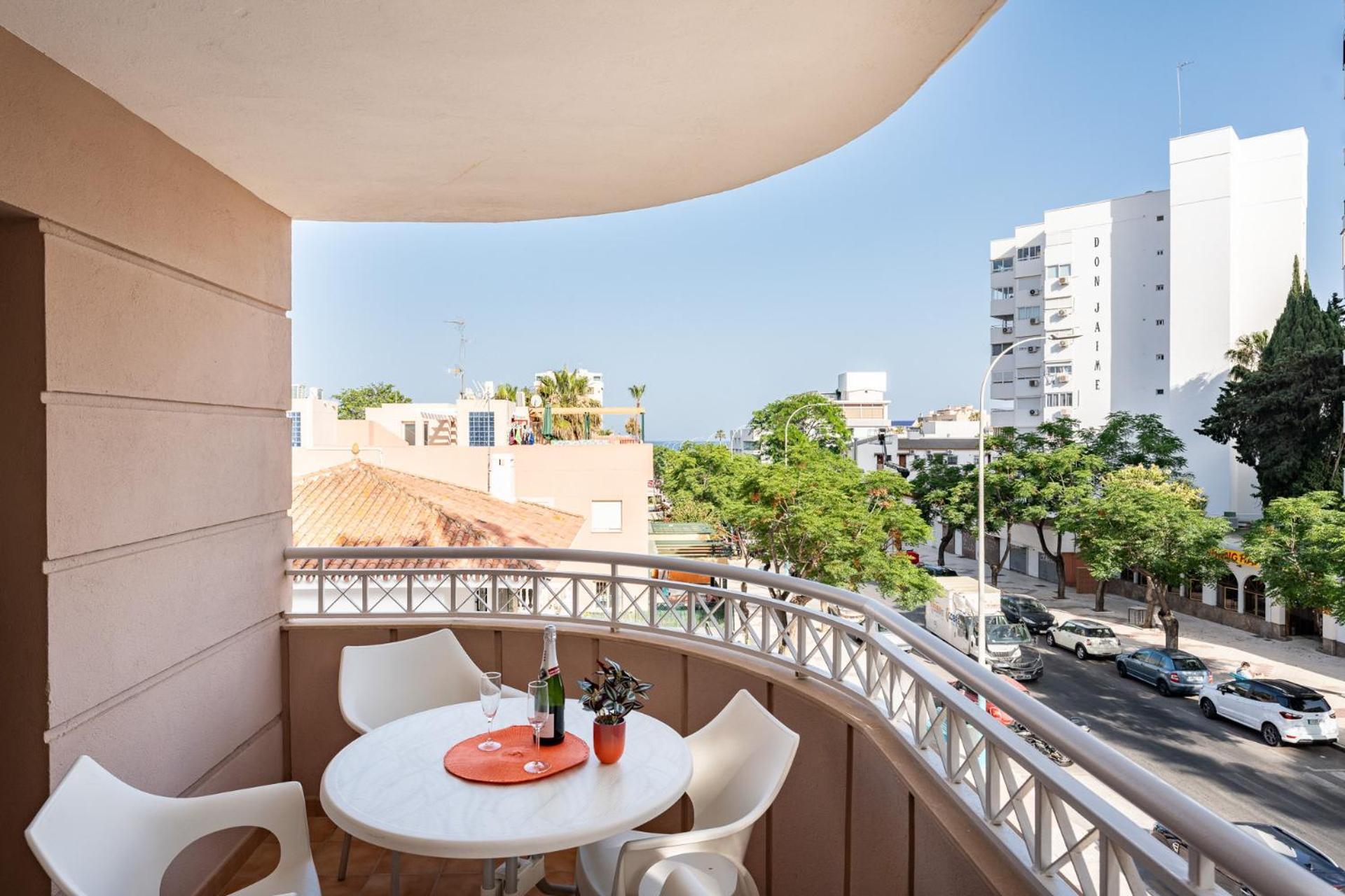 Malagasuite Costa Sol Oasis Torremolinos Dış mekan fotoğraf